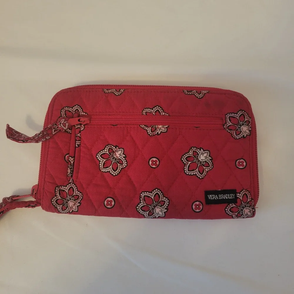 Vera Bradley Zip Around Wallet Women Red Bandana Quilted Organizer Retired  Wris